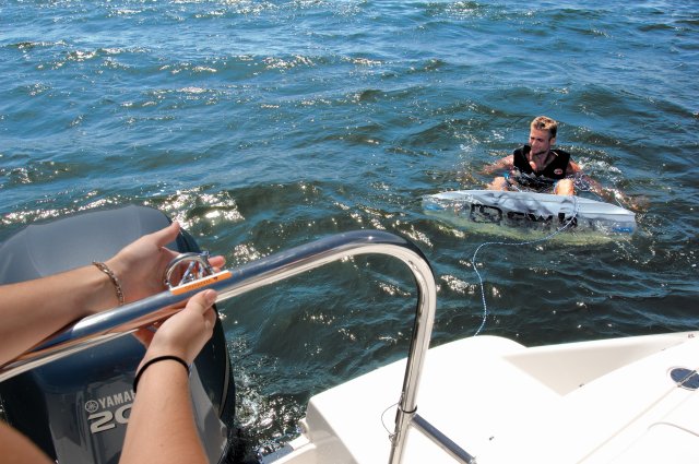 ... A cuddy boat is a boat with a small cabin with maybe a small galley and ... ... A cuddy boat is a boat with a small cabin with maybe a small galley and ...