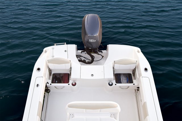 ... A R200 is a Power and could be classed as a Center Console, or, ... ... A R200 is a Power and could be classed as a Center Console, or, ...