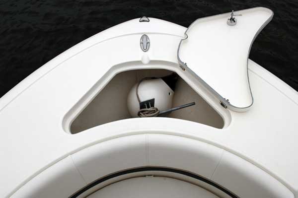 20 to 24 foot saltwater ﬁshing boats