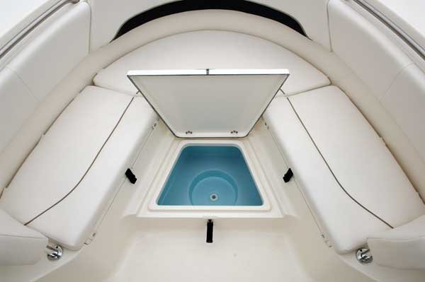 20 to 24 foot saltwater ﬁshing boats